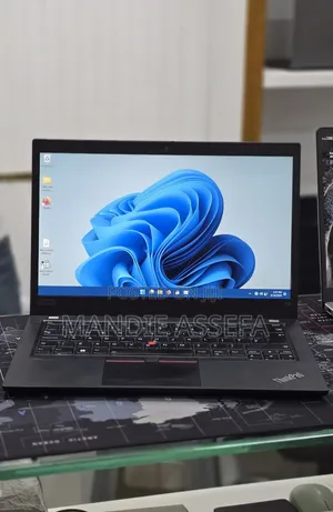New Laptop Lenovo ThinkPad T14 16GB Intel Core i7 SSD 512GB