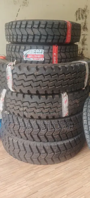 8.25 R16 Car Tyre Ovation Brand Car Tyre 16pr