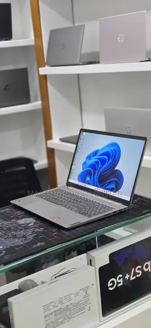 New Laptop Lenovo ThinkBook 15 16GB AMD Ryzen 5 SSD 512GB