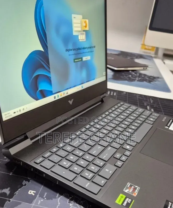 New Laptop HP Victus 15 16GB AMD Ryzen 7 SSD 512GB