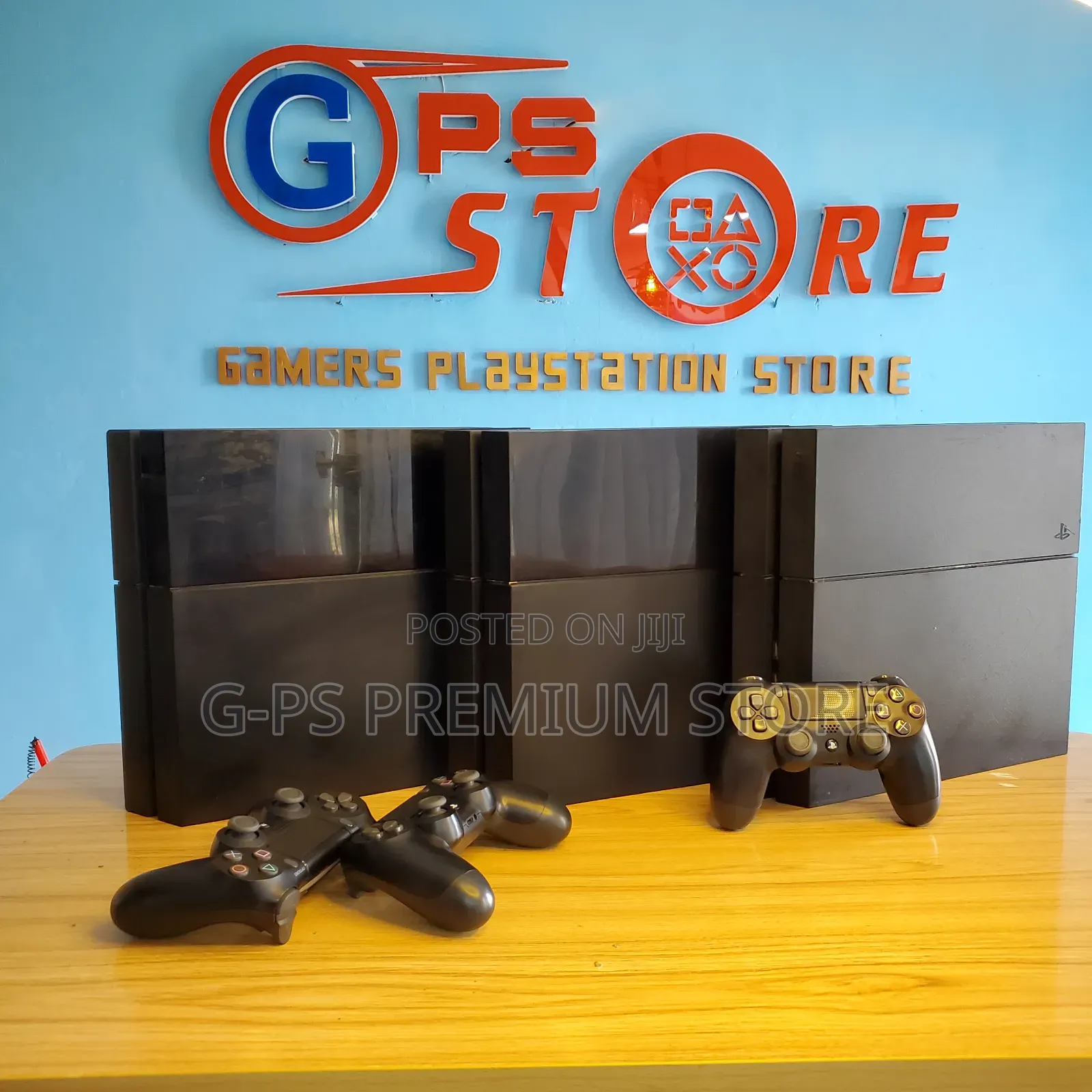 Clean PS4 Fat for Home Game Zone - Dubai Import