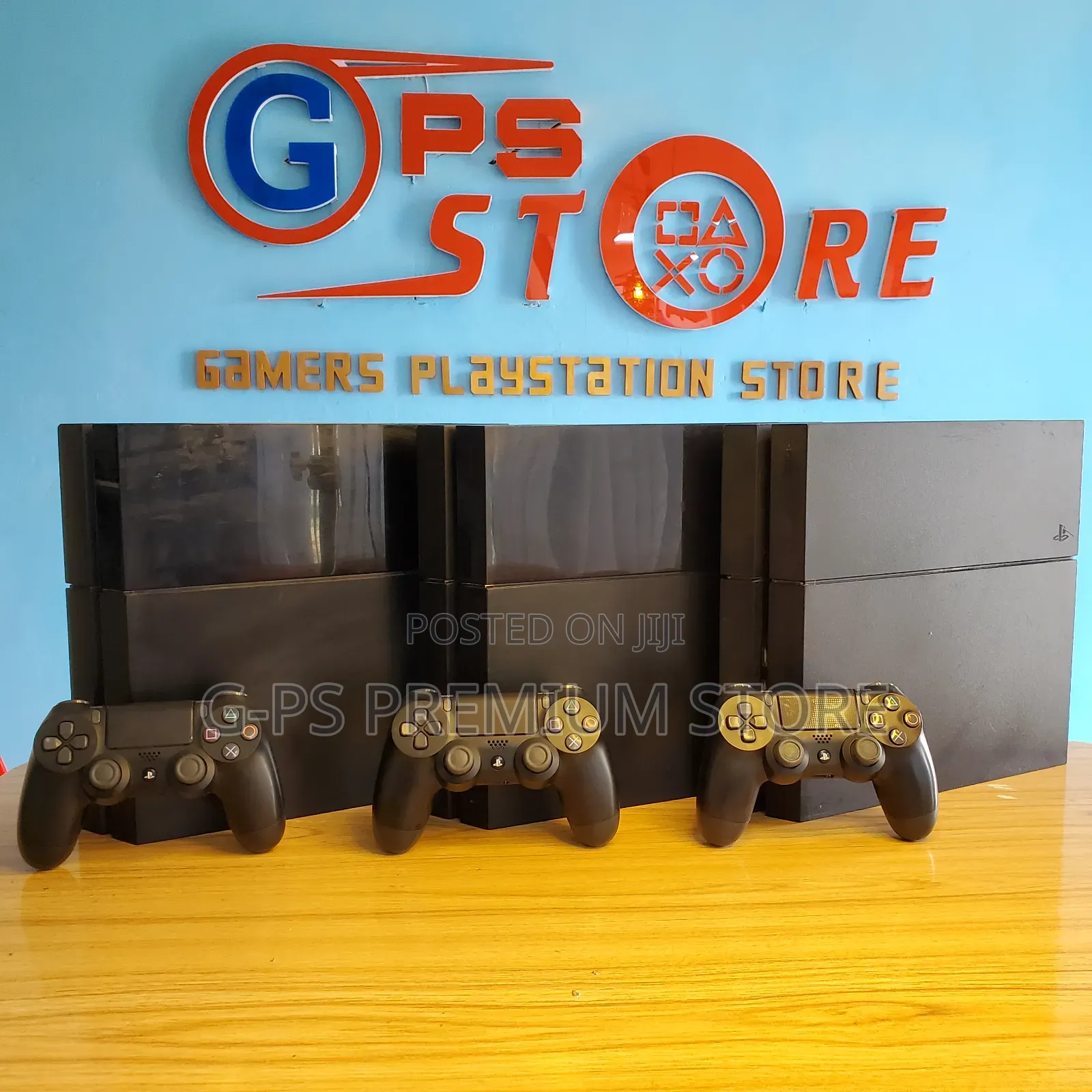 Clean PS4 Fat for Home Game Zone - Dubai Import