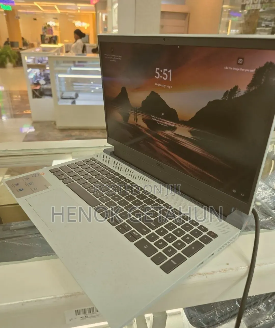 New Laptop Dell G15 5510 16GB Intel Core i7 SSD 512GB