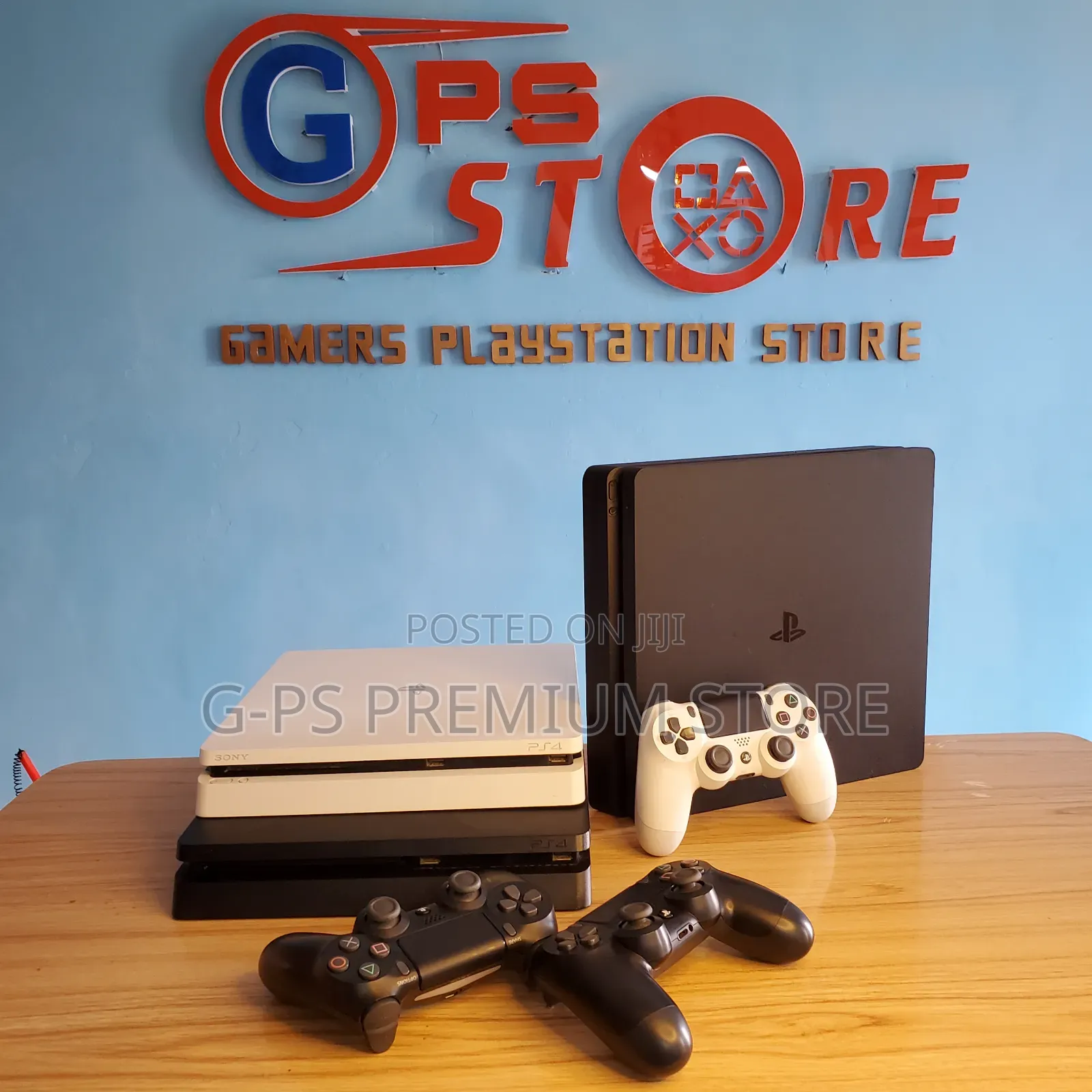 PS4 Slim Console + 1 Original Joystick Pre-Loaded Games