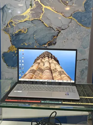 New Laptop HP Stream Notebook 16GB Intel Core i7 SSD 1T