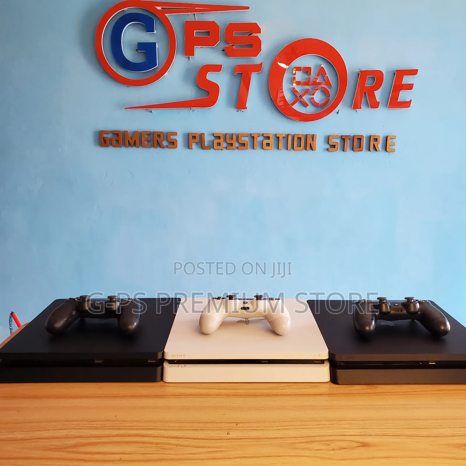 PS4 Slim | 1 Original Joysticks + FC 26