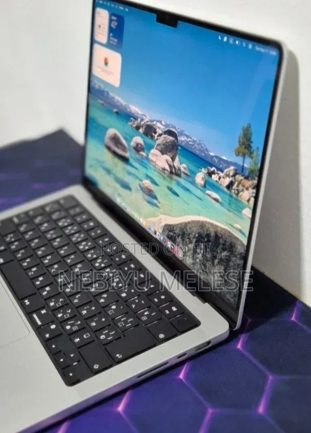 New Laptop Apple MacBook Pro 2024 M4 16GB Apple M4 SSD 512GB