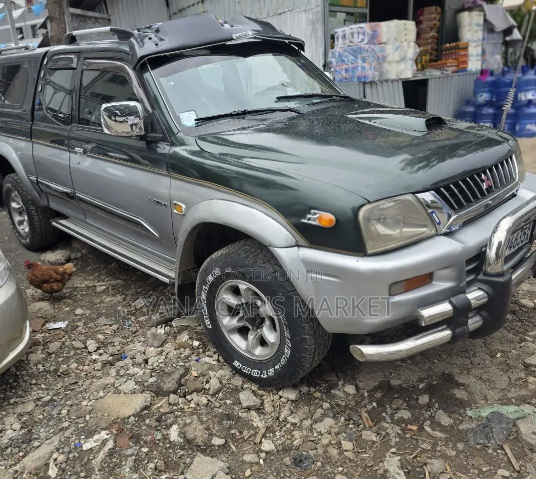 Mitsubishi L200 2002 Blue