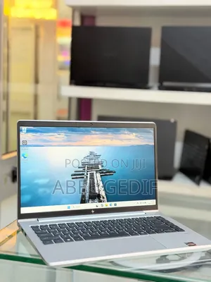 New Laptop HP EliteBook 845 G10 16GB AMD Ryzen 5 SSD 512GB