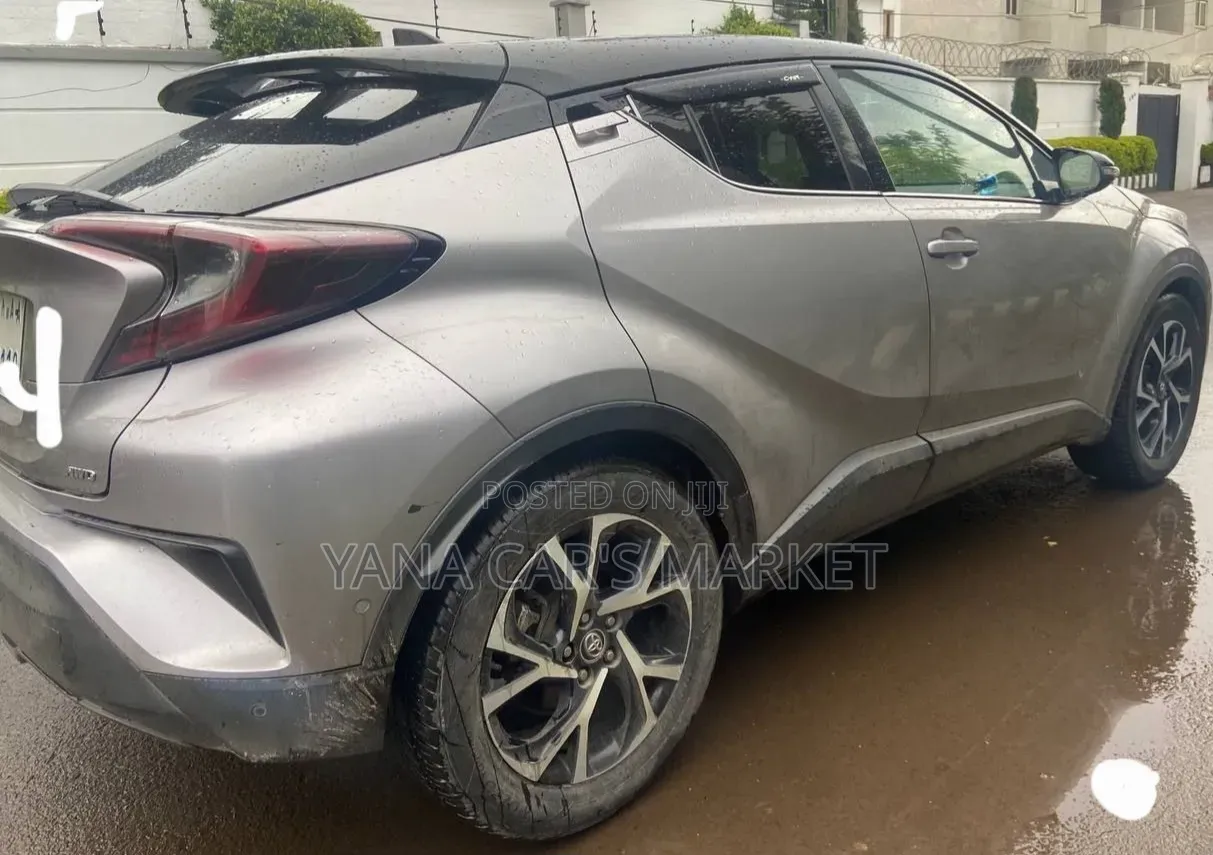 Toyota C-HR 2017 Gold