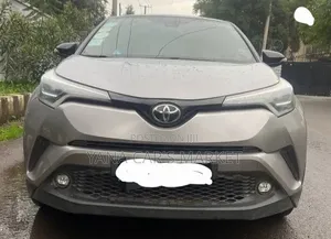 Toyota C-HR 2017 Gold