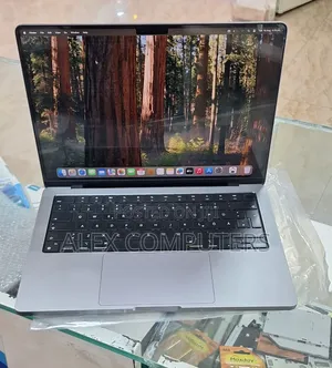 New Laptop Apple MacBook Pro 2021 M1 32GB Apple M1 Pro SSD 1T