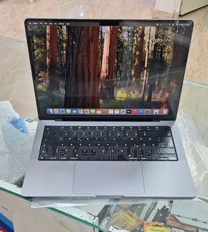 New Laptop Apple MacBook Pro 2021 M1 32GB Apple M1 Pro SSD 1T