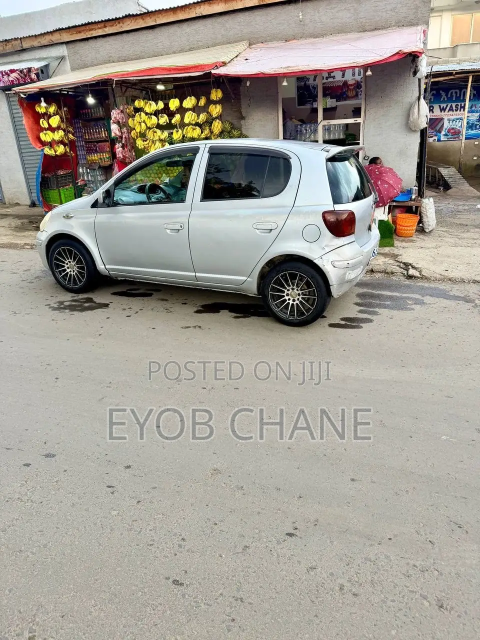 Toyota Vitz 2004 Silver