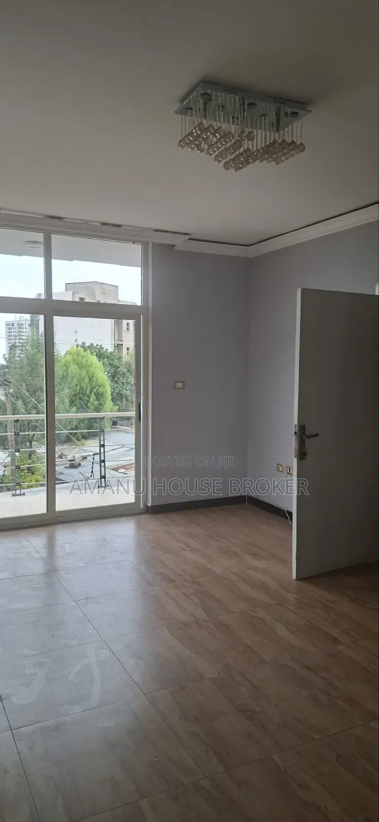 4bdrm Villa in Adfis Abeba, Lideta for sale