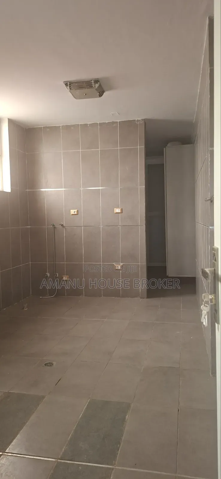 4bdrm Villa in Adfis Abeba, Lideta for sale