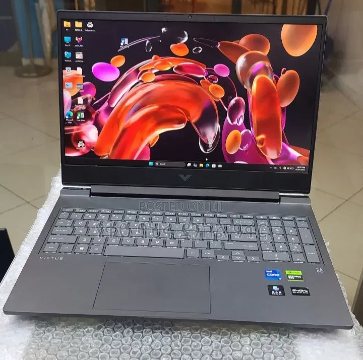 New Laptop HP Victus 16 16GB Intel Core i7 SSD 1T