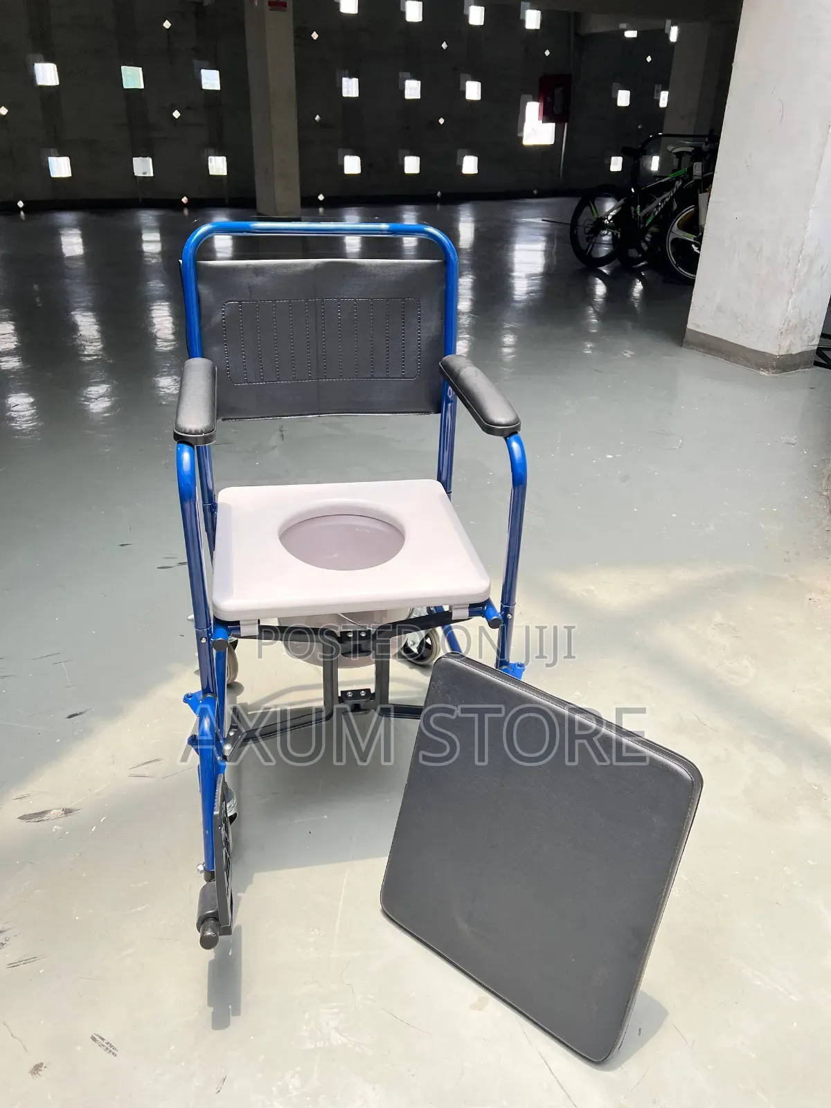 Modern Toilet Wheelchair — ዘመናዊ የቶሌት ዊልቸር