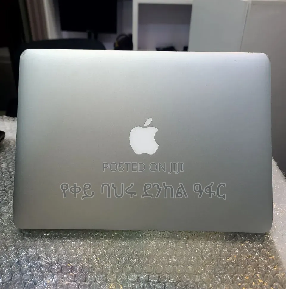 New Laptop Apple MacBook Air 2017 8GB Intel Core i5 SSD 128GB