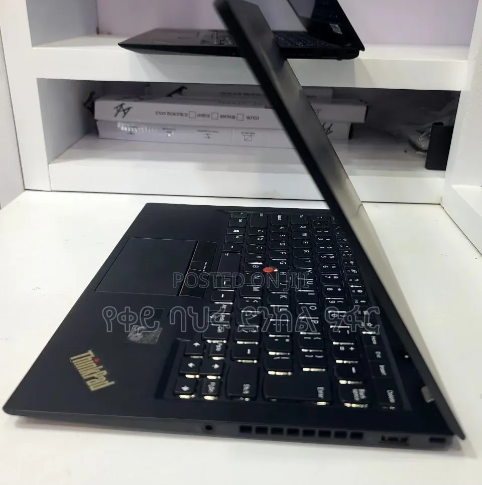 New Laptop Lenovo ThinkPad X1 Carbon 8GB Intel Core i5 SSD 512GB