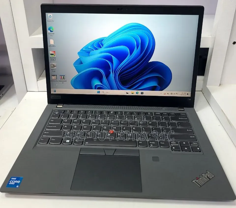 New Laptop Lenovo ThinkPad T14 16GB Intel Core i5 SSD 512GB