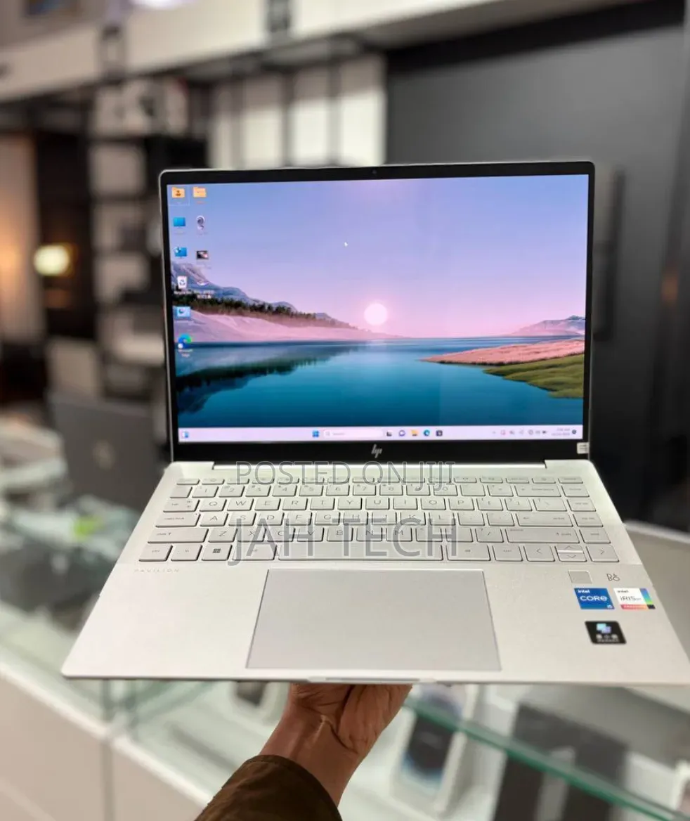New Laptop HP Pavilion 14 16GB Intel Core i5 SSD 512GB