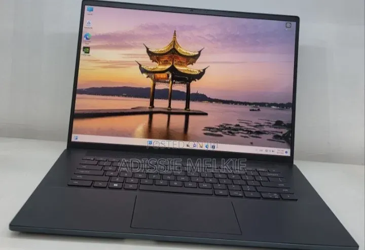 New Laptop Dell Inspiron 15 16GB Intel Core i7 SSD 512GB