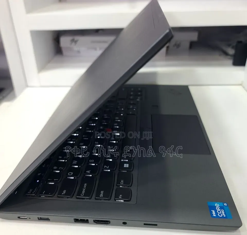 New Laptop Lenovo ThinkPad T14 16GB Intel Core i5 SSD 512GB