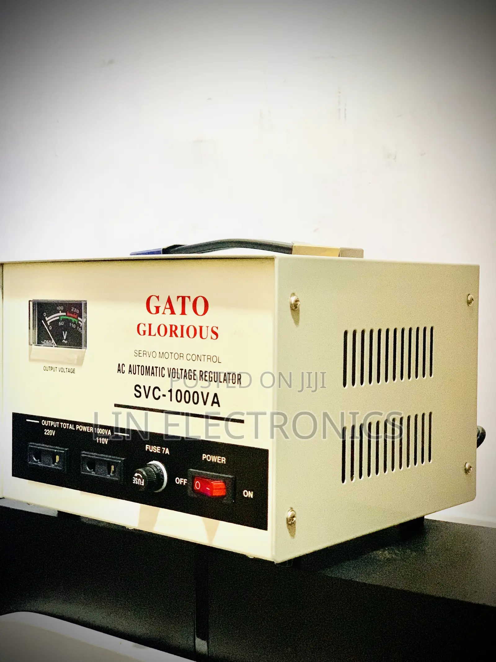 Gato Glorious SVC-1000VA Motor Control AC Automatic Voltage Regulator