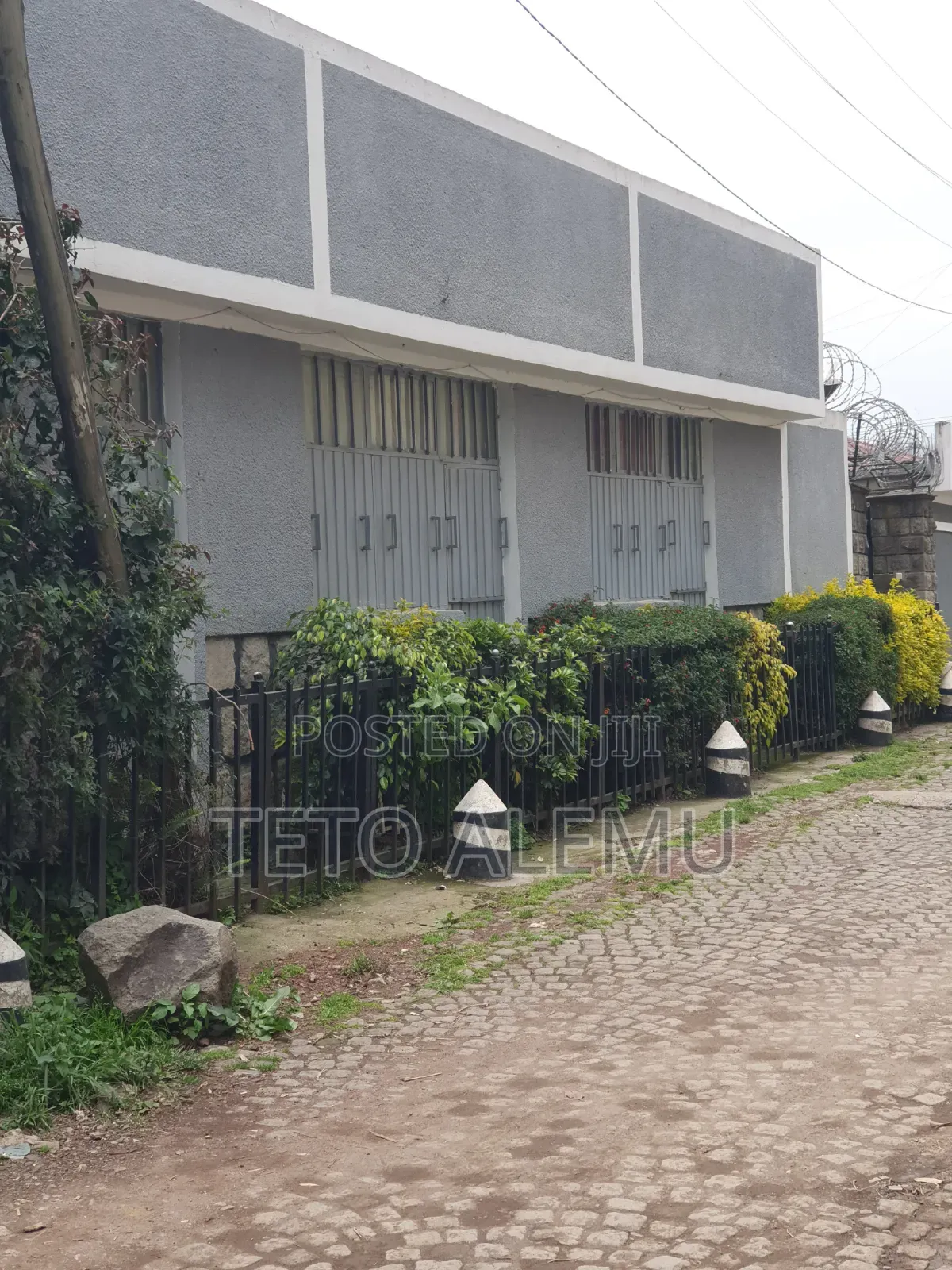  ለሽያጭ የቀረበ ቦታ — ገርጂ አልፎዝ
 ቦታ: ገርጂ አልፎዝ
 የመሬት ስፋት: 450 ካሬ