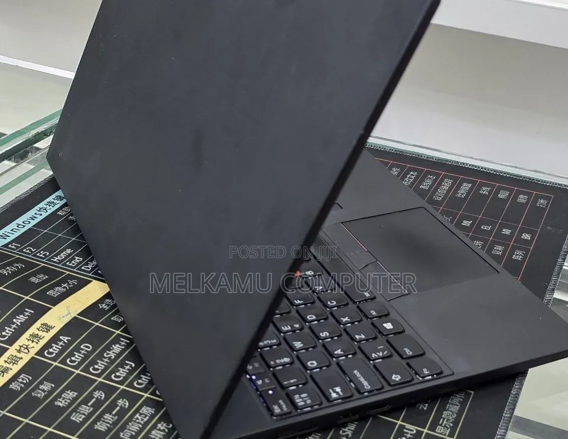 New Laptop Lenovo ThinkPad X380 Yoga 16GB Intel Core i5 SSD 256GB