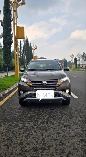 Toyota Rush 2023