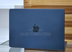 New Laptop Apple MacBook Air 2025 M4 16GB Apple M4 SSD 256GB