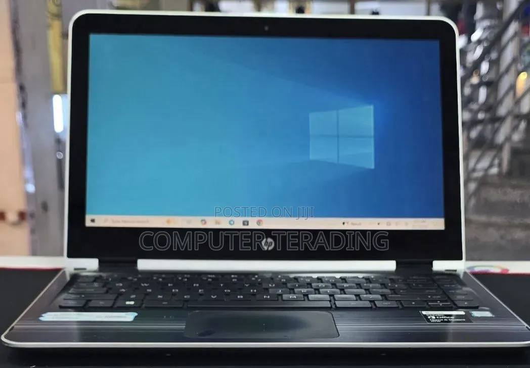 New Laptop HP Pavilion x360 4GB Intel Core i3 HDD 1T
