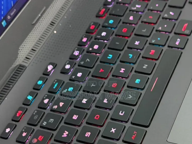New Laptop Asus ROG Strix G731G 16GB AMD Ryzen 9 SSD 1T