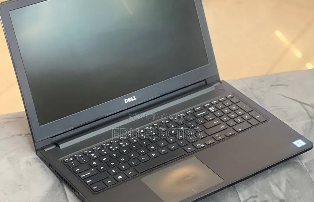 New Laptop Dell Vostro 15 3500 8GB Intel Core i5 HDD 500GB