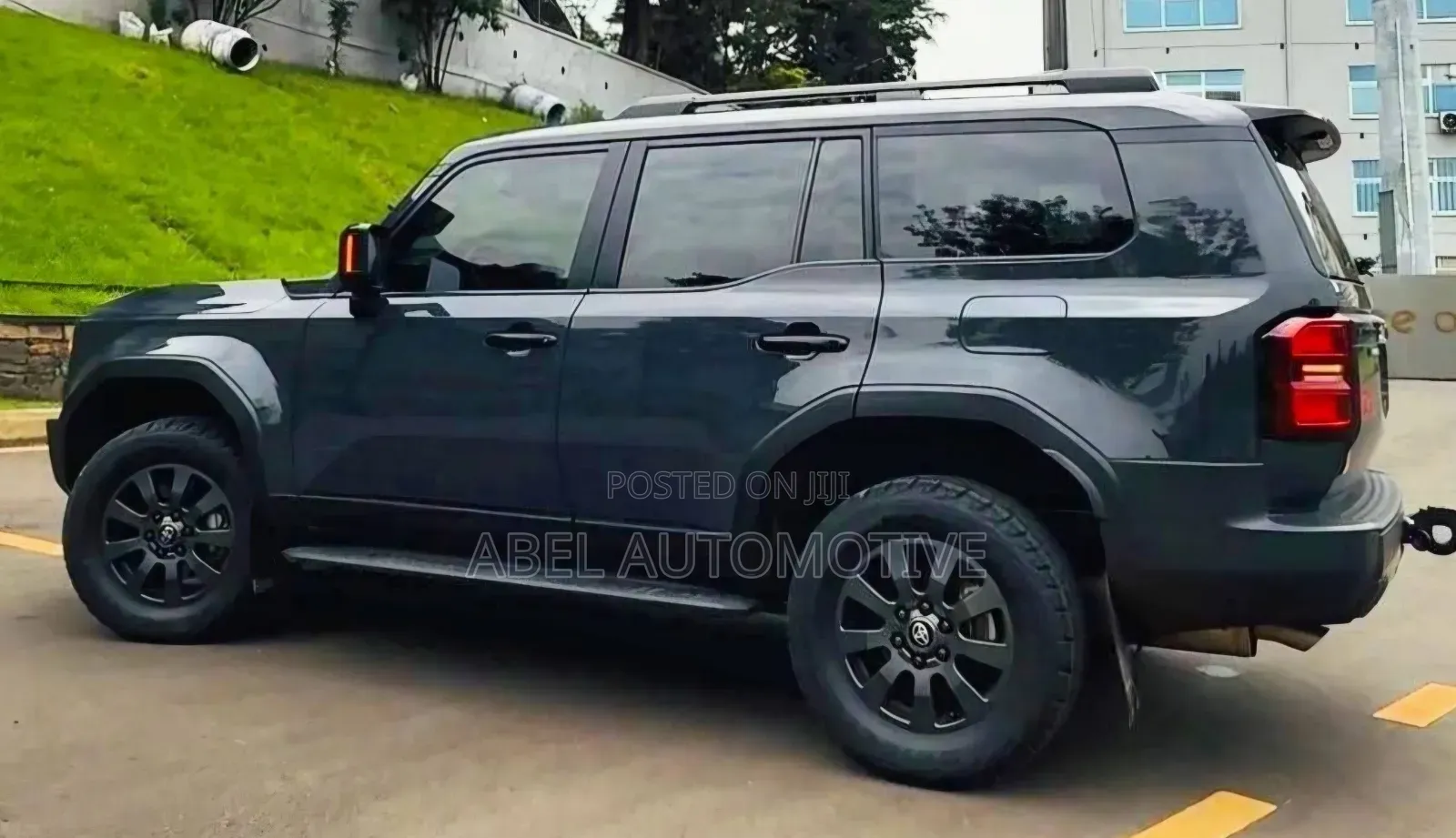 Toyota Land Cruiser 2024 Black