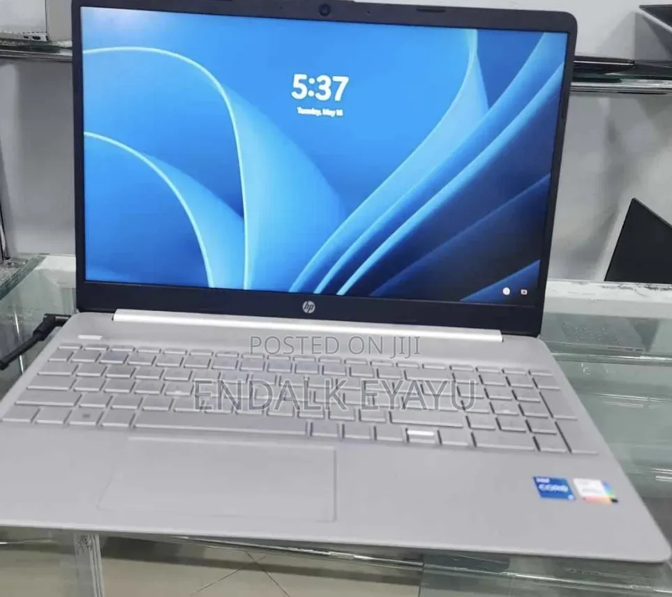 New Laptop HP 16GB Intel Core i5 SSD 512GB