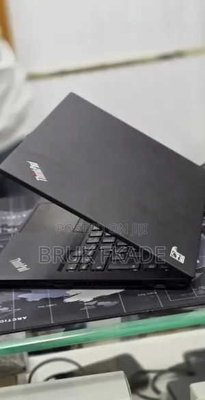 New Laptop Lenovo ThinkPad T14 16GB Intel Core i7 HDD 512GB