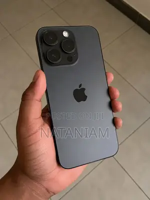 New Apple iPhone 15 Pro Max 256 GB Black