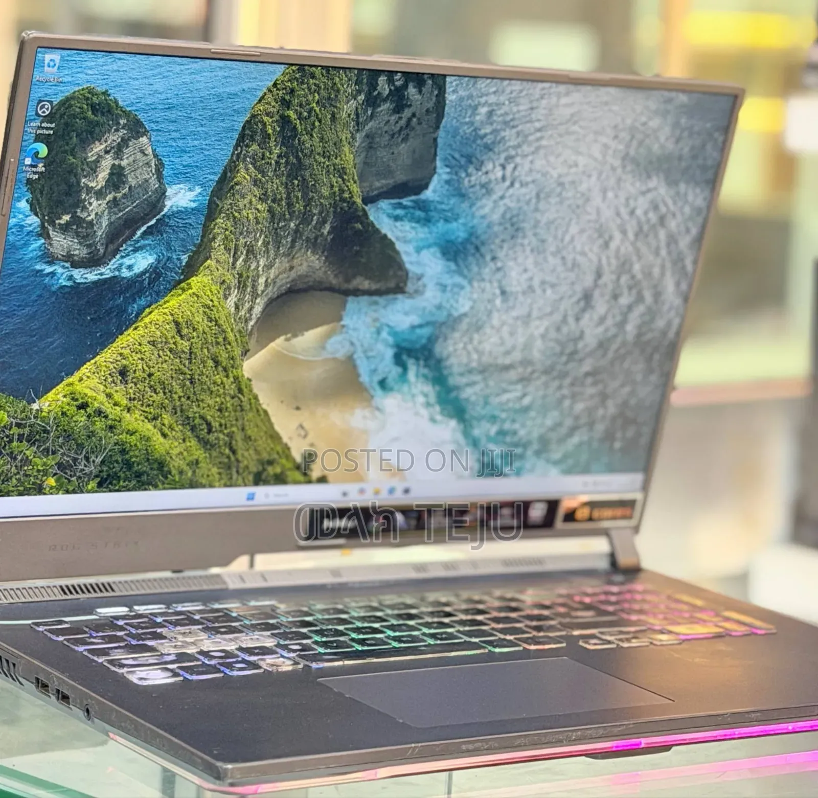 New Laptop Asus ROG Strix G17 16GB AMD Ryzen 7 SSD 512GB