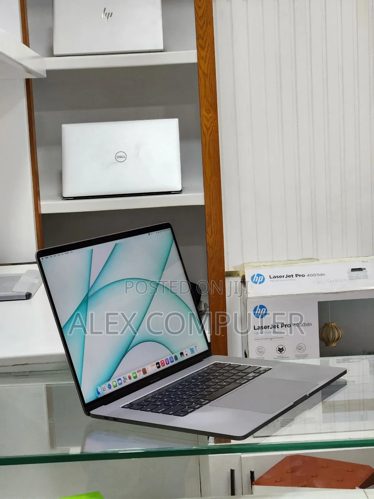 New Laptop Apple MacBook Pro 2019 64GB Intel Core i9 SSD 512GB
