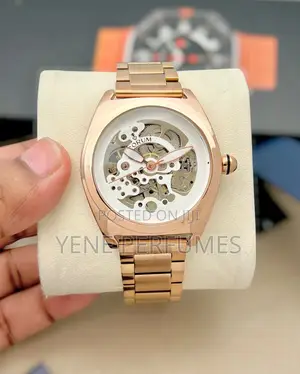 Curom Stylish Men's Watch