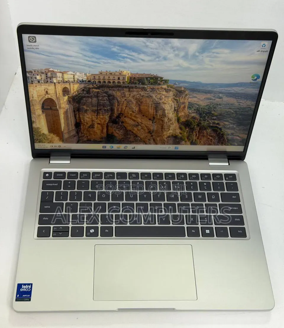 New Laptop Dell Pro 14 16GB Intel Core Ultra 5 SSD 512GB