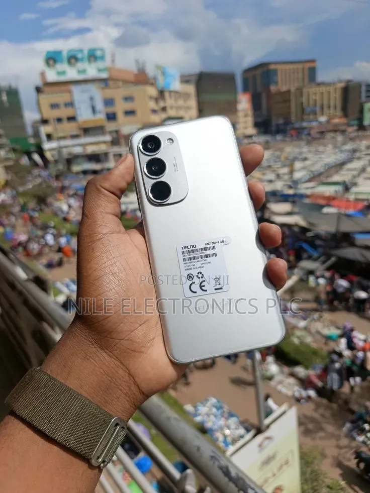 Tecno Spark 40 Pro+ 128 GB Silver