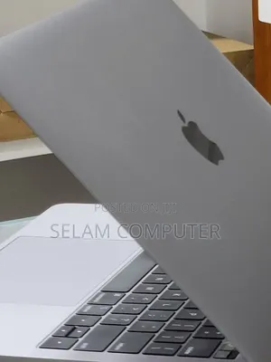 New Laptop Apple MacBook Pro 2019 16GB Intel Core i7 SSD 512GB