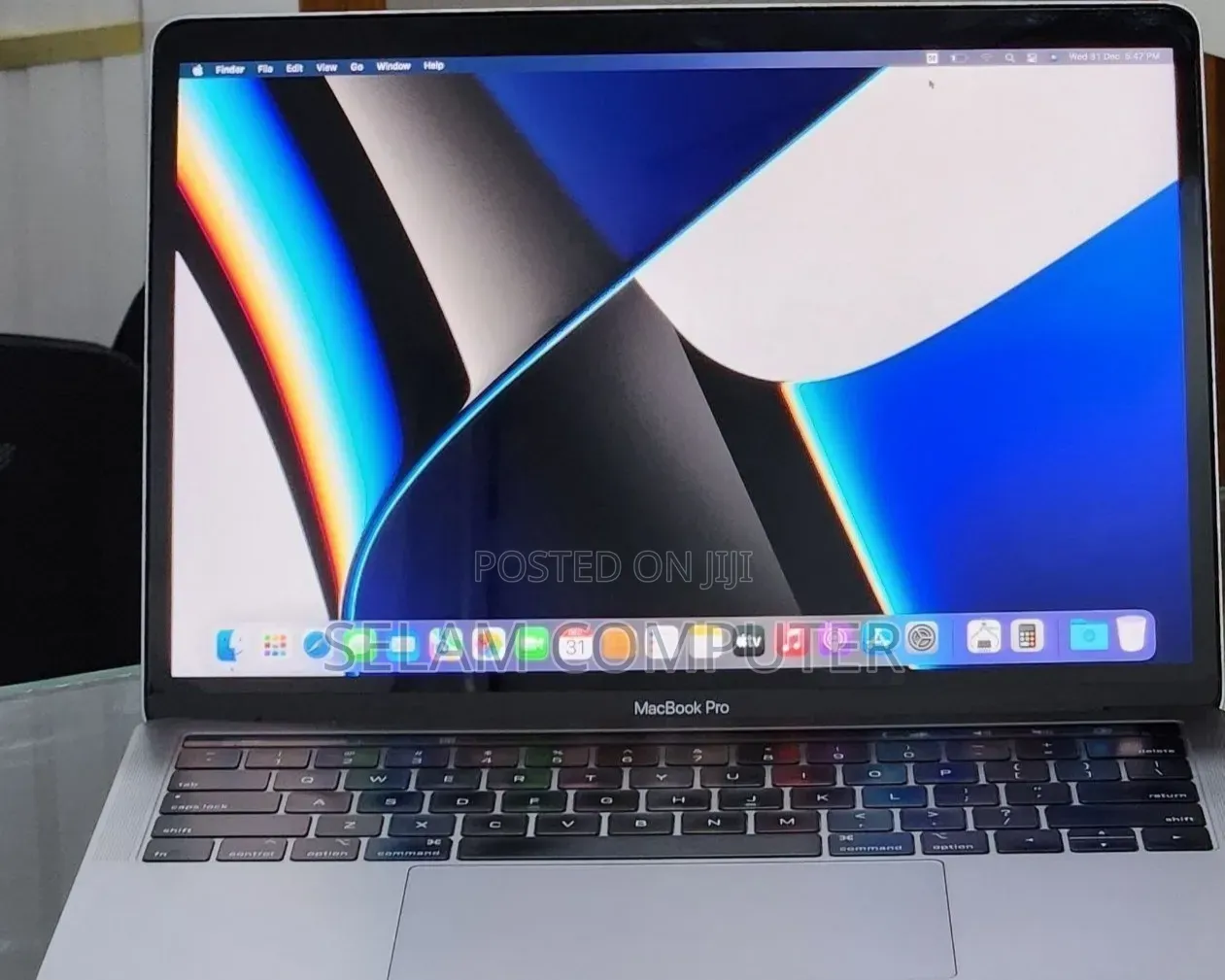 New Laptop Apple MacBook Pro 2019 16GB Intel Core i7 SSD 512GB