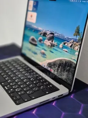 New Laptop Apple MacBook Pro 2024 M4 16GB Apple M4 Pro SSD 512GB