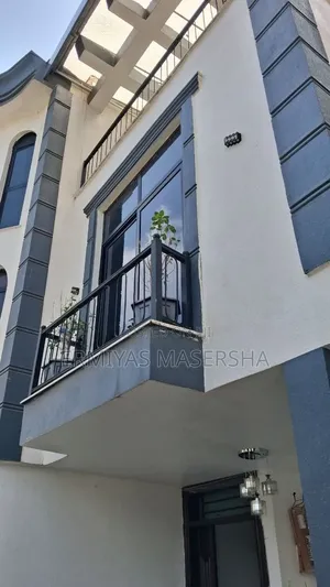 Furnished 8bdrm House in Yeka for sale