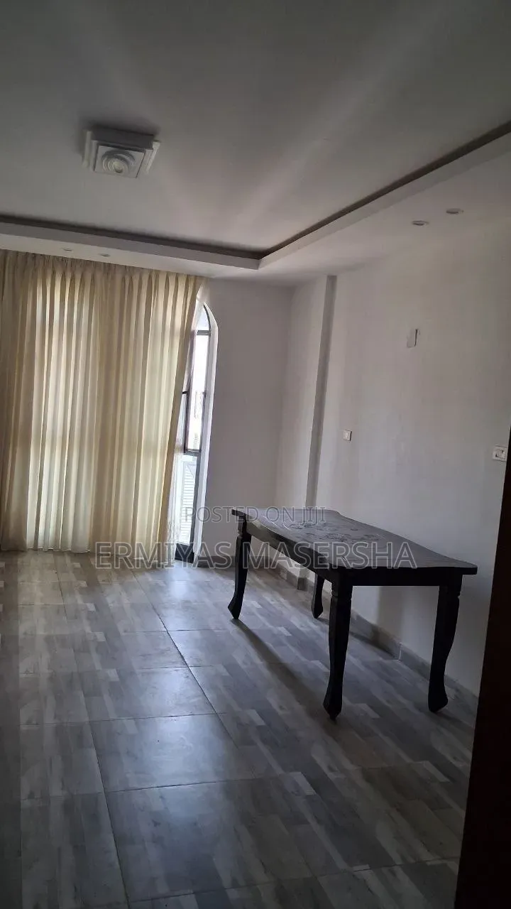 Furnished 8bdrm House in Yeka for sale